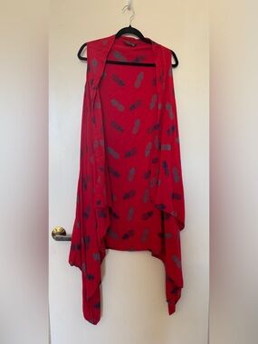 Caribelle Batik Red Pineapple Print Draped Vest in One Size